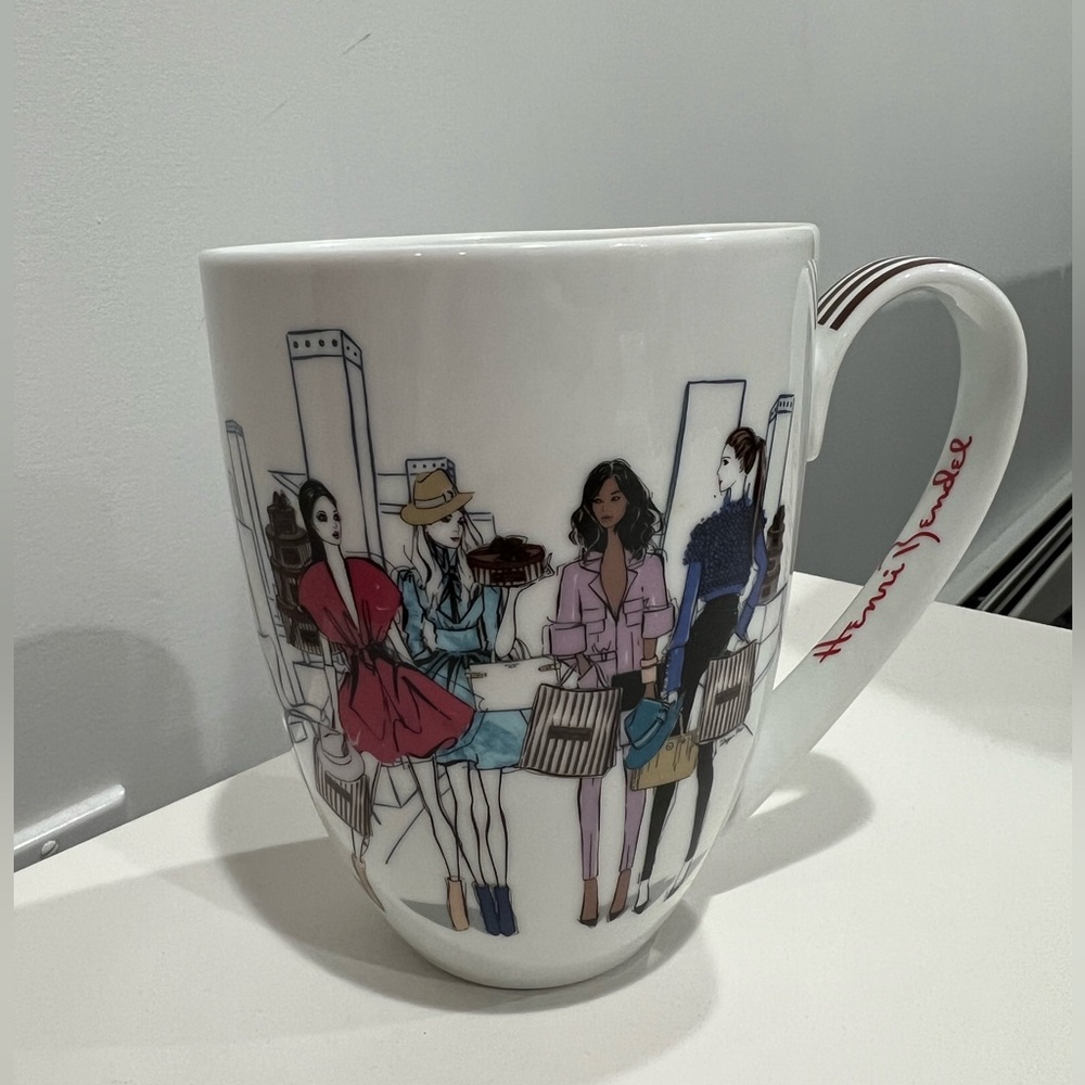 RARE! Henri Bendel Fashion/ Runway Girls oversized Mug